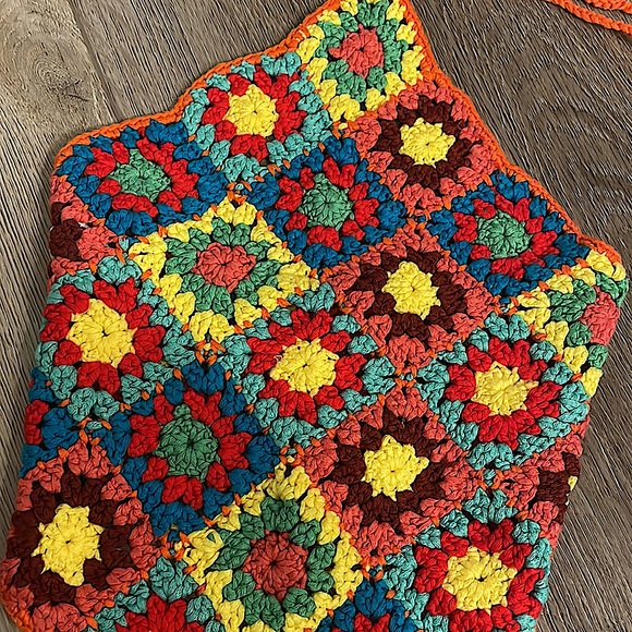 *NEW* Crochet Halter Top - Picture 3 of 5